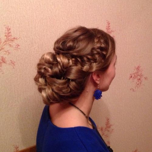 Здравствуйте!  Я визажист и стилист по прическам! 08