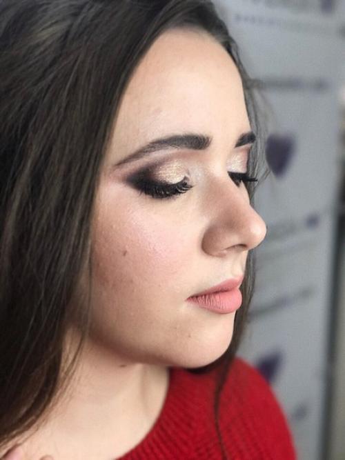 Модели на макияж нужны. 06