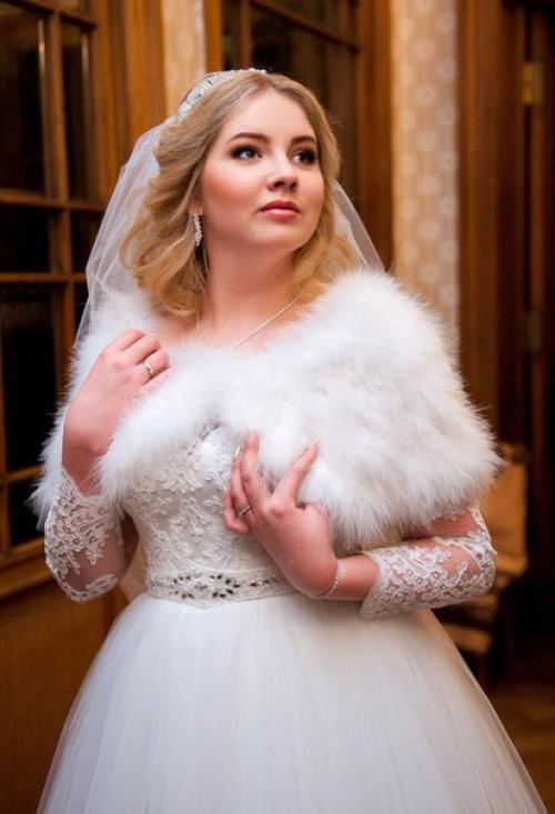 Мы считаем, что свадьба - это самое значимое торжество в жизни каждой девушки. 03