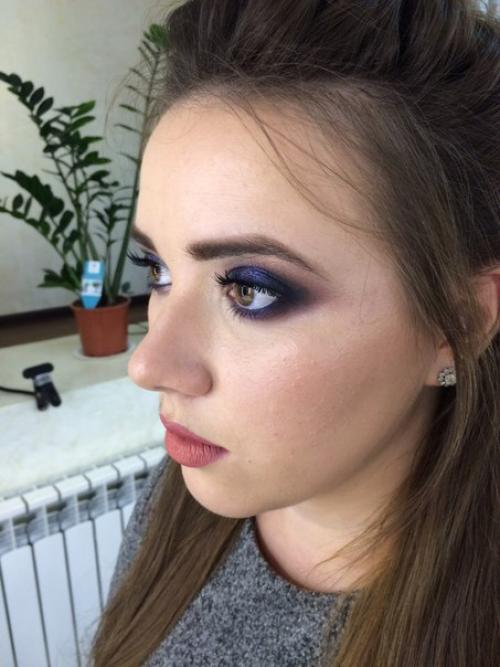 Модели на макияж нужны. 09