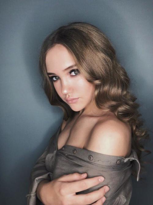 Красотки!  Решила побаловать вас подарочками, в честь нового года? 07