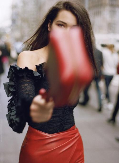 Белла хадид в фотосессии Дена мартенсена для Elle US February 2016. 07