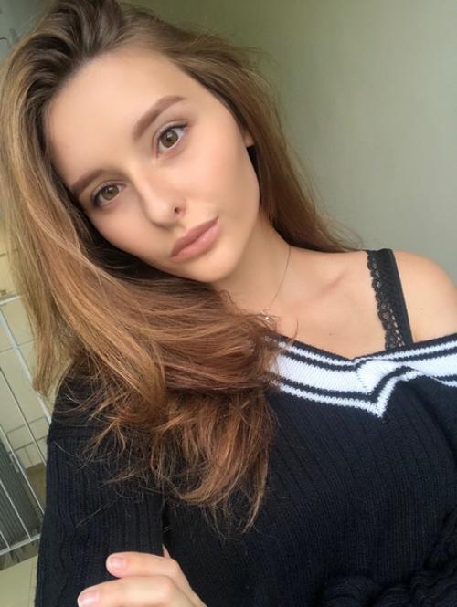 Уважаемые визажисты - стилисты. 01