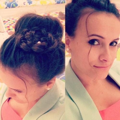 Ура!  Теперь вы можете заказать свадебную прическу у нашего мастера! 04