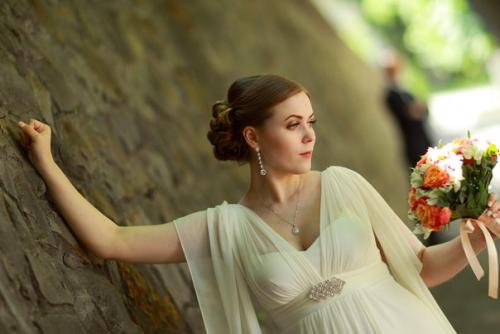 Модель на макияж и прически для пополнения портфолио ищу. 01