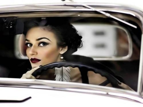 У каждой из нас порой случаются дни, когда хочется выглядеть великолепно, сногсшибательно, очаровательно, блистательно! 04