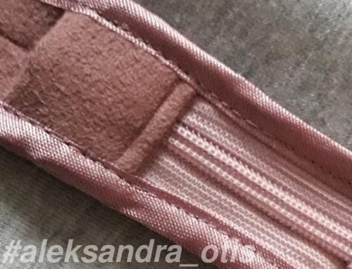 Лишь в том случае, если вы хотите универсальное платье, такое, чтобы и на корпоративе блистать и на работу потом ходить, то я вас огорчу. 04