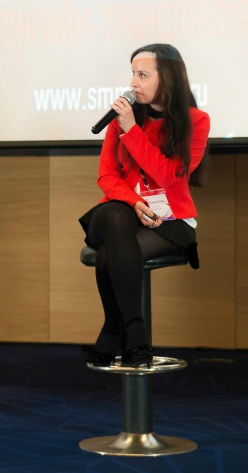 Суровый обладает своеобразным феноменом - он давно уже превратился в диджитальный мет Гала. 02