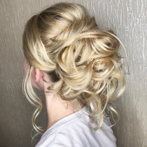 Услуги стилиста - визажиста в нашем салоне? 02