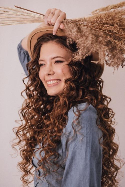 Ну какая классная. 01