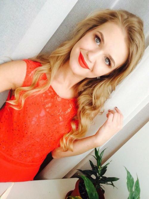 Девушки?  Для отработки скорости и пополнения клиентской базы. 05