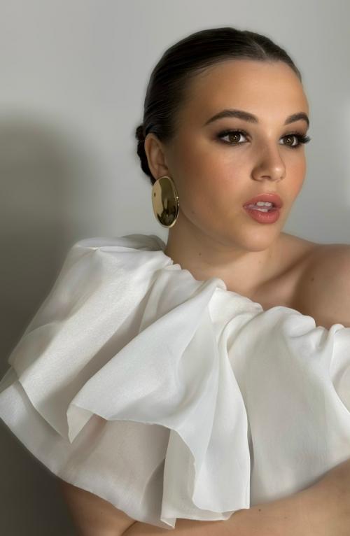 Образ состоит не только из макияжа и прически, каждая мелочь в образе - играет большую роль!  