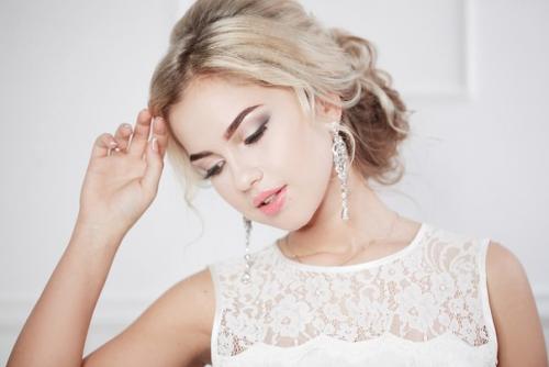 Прекрасная Анастасия в образе невесты от салона красоты лайм. 05