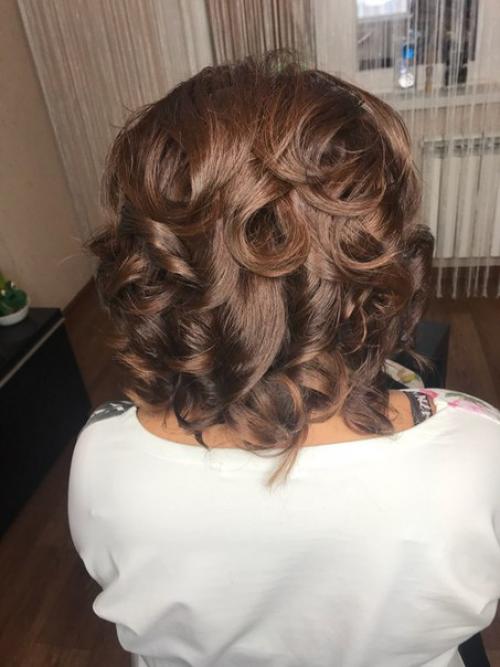 В предверии новогодних праздников проходит акция - полный образ (макияж и причёска) всего 1500 р? 01