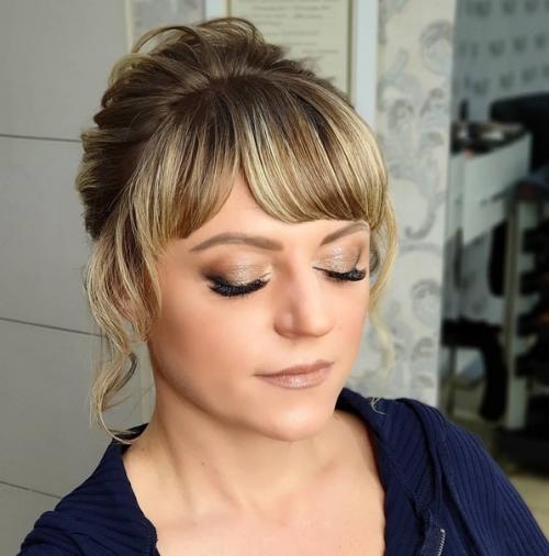 Прическа и макияж одни из самых важных аксессуаров. 01