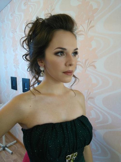 Требуются модели (модельной внешности) бесплатно на макияж и прическу для пополнения портфолио. 01