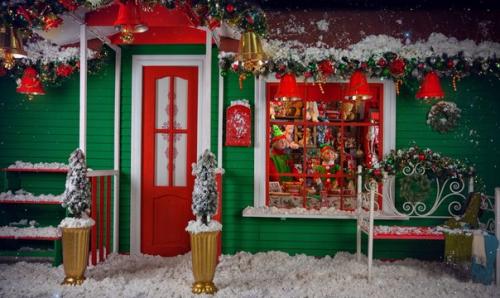 В студиях осталось только будничное время, кто ещё хочет попасть на новогодние фотосессии, успевайте бронировать удобное для вас время! 06