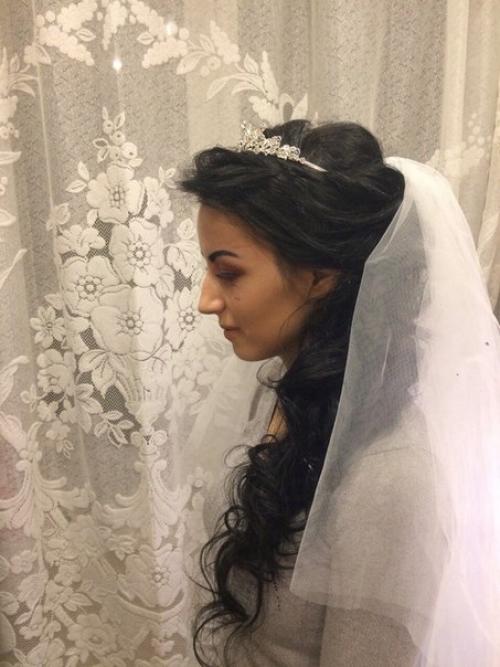 Здравствуйте девушки?  Меня зовут Юлия, я мастер по прическам? 01