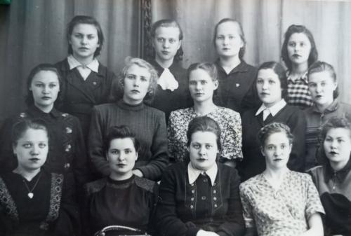 Маша - Вишенка или страсти по Чайке. 01