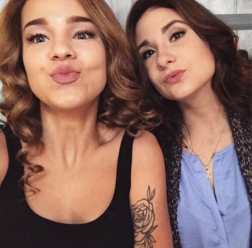 Девочки, красавицы.  Макияж? 04