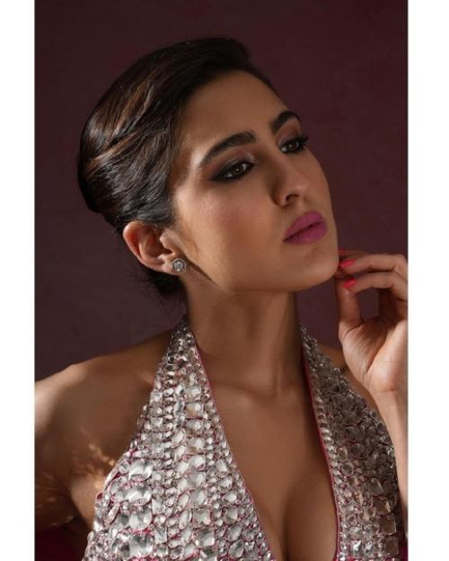 Сара али кхан в наряде Manish Malhotra для его вечеринки. 04