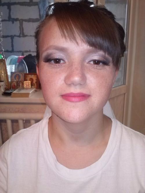 Дорогие, милые девушки предлагаю услуги парикмахера - визажиста на дому по доступным ценам хотите привести себя в порядок не выходя из дома? 05