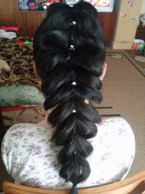 Дорогие, милые девушки предлагаю услуги парикмахера - визажиста на дому по доступным ценам хотите привести себя в порядок не выходя из дома? 09