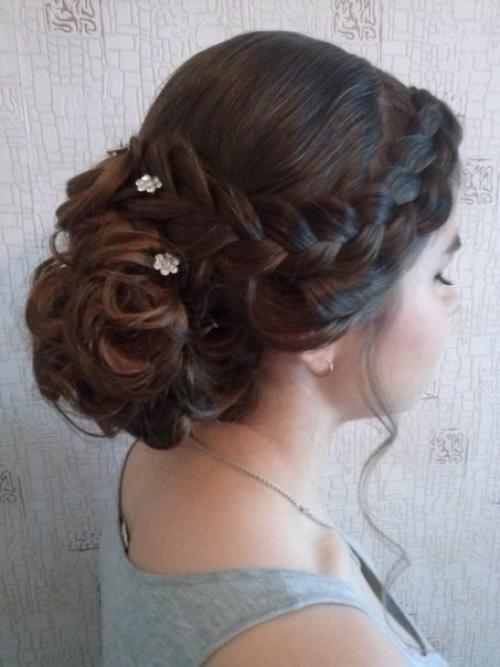 Дорогие, милые девушки предлагаю услуги парикмахера - визажиста на дому по доступным ценам хотите привести себя в порядок не выходя из дома? 02