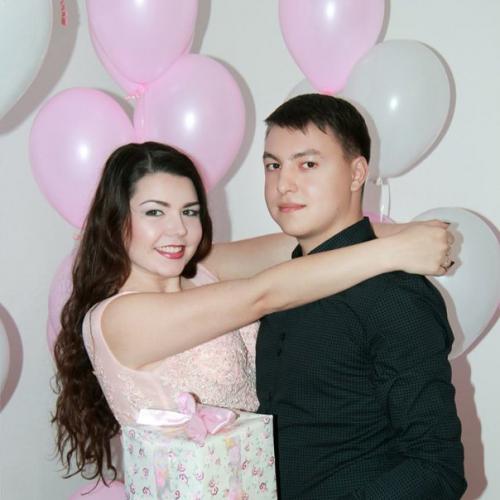 Дорогие девушки?  Я сертифицированный мастер по причёскам, а так же визажист - стилист. 06