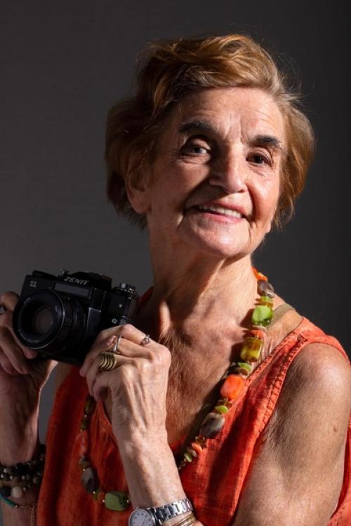 Кто скажет, что этой красотке 83? 02