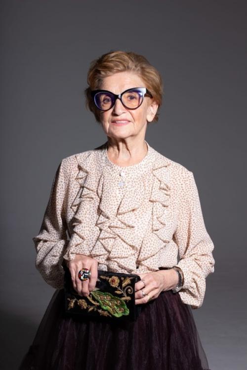 Кто скажет, что этой красотке 83? 06