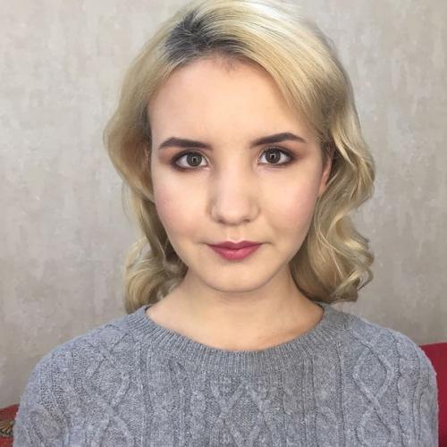 Дорогие?  Приглашаю вас в мини - студию эстетики в качестве модели на. 02