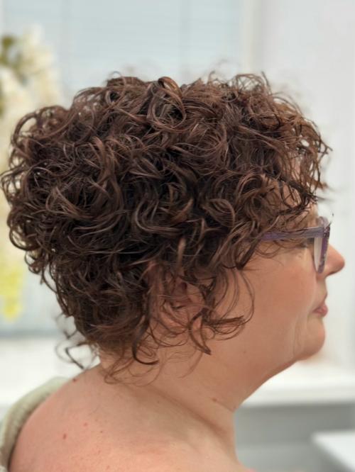 Должна быть в женщине загадка …. 05