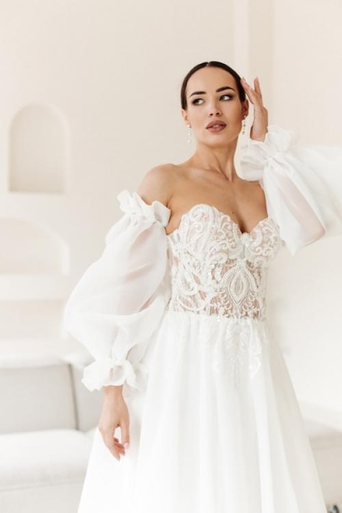 Как выглядит свадебное платье в стиле современная классика. 03