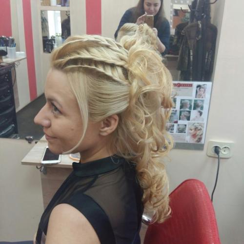 А у нас в салоне утро всегда с красоты начинается! 01