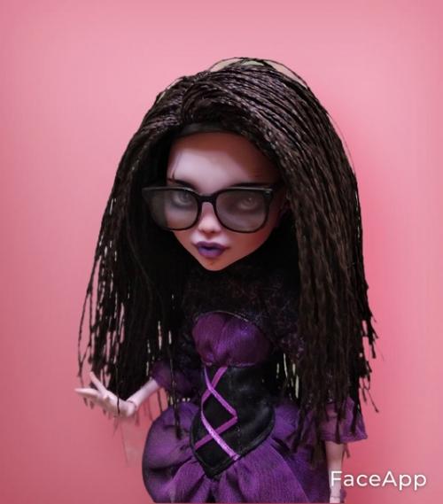 Я приобрела давеча для гибридизации набор Creatable World. 04