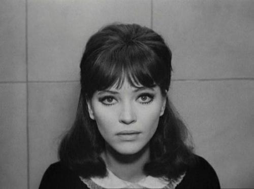 Продолжу про ассоциации с Анной Кариной. 03