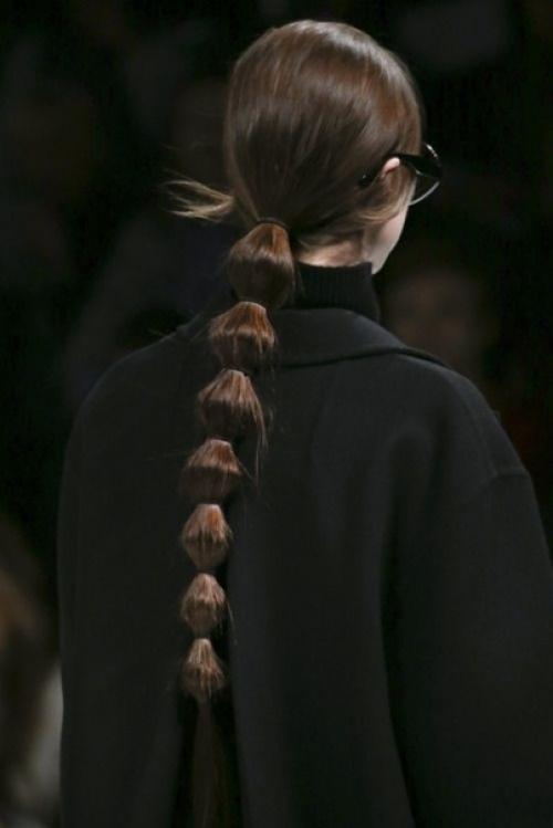 Ккка. Для того, чтобы праздничный образ был полным и гармоничным, стоит продумать не только одежду, но и прическу, макияж, аксессуары. 04