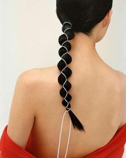 Ккка. Для того, чтобы праздничный образ был полным и гармоничным, стоит продумать не только одежду, но и прическу, макияж, аксессуары. 03