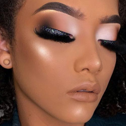 Главное правило при выборе макияжа и прически - уместность. 07 Главное правило при выборе макияжа и прически - уместность. 07