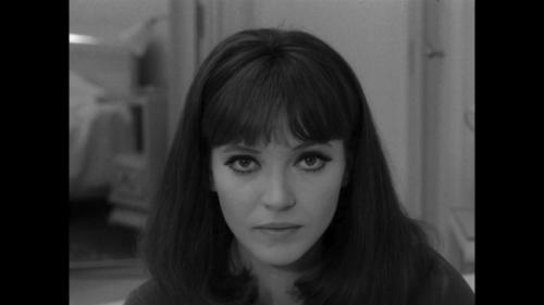 Продолжу про ассоциации с Анной Кариной. 06