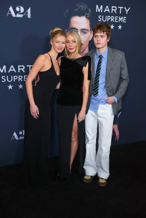 Дочь гвинет пэлтроу повторила модный образ актрисы 29-летней давности. 02