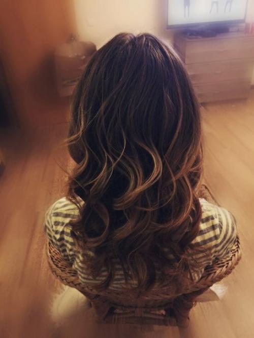 Модели на макияж и прически требуются. 02