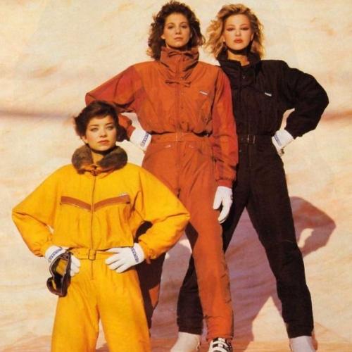 Стиль 80-х - это эпоха смелых решений, ярких цветов и выраженной индивидуальности. 04