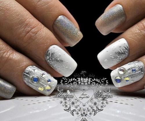 Как правильно выбрать новогодний маникюр? 05