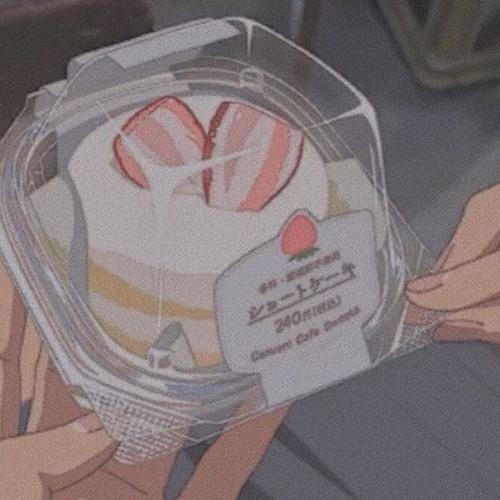 Я никогда не ходила к подругам домой и не играла в макияж. 02