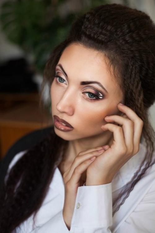 Дорогие красавицы!  На 8 марта есть несколько мест на макияж и прическу? 05