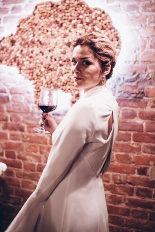 Один из счастливейших дней в самом нежном и стильном образе? 01