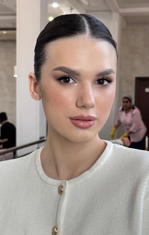 Настя прекрасна и без макияжа, согласитесь? 01