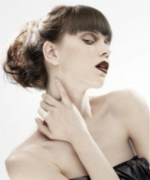 Вы уже определились с нарядом, списком блюд, запаслись продуктами, нарядной скатертью и даже романтическими свечками и оригинальными открытками? 02